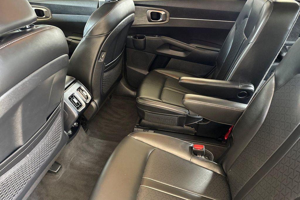 used 2023 Kia Sorento car, priced at $29,996