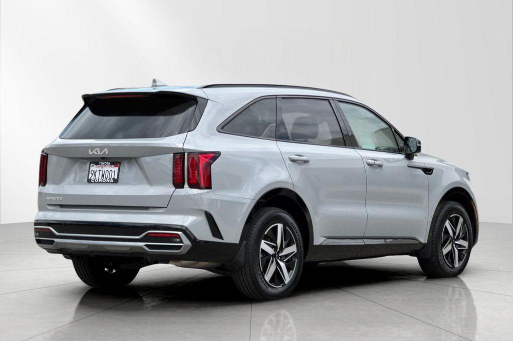 used 2023 Kia Sorento car, priced at $29,996