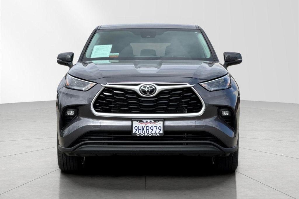 used 2022 Toyota Highlander car, priced at $30,987