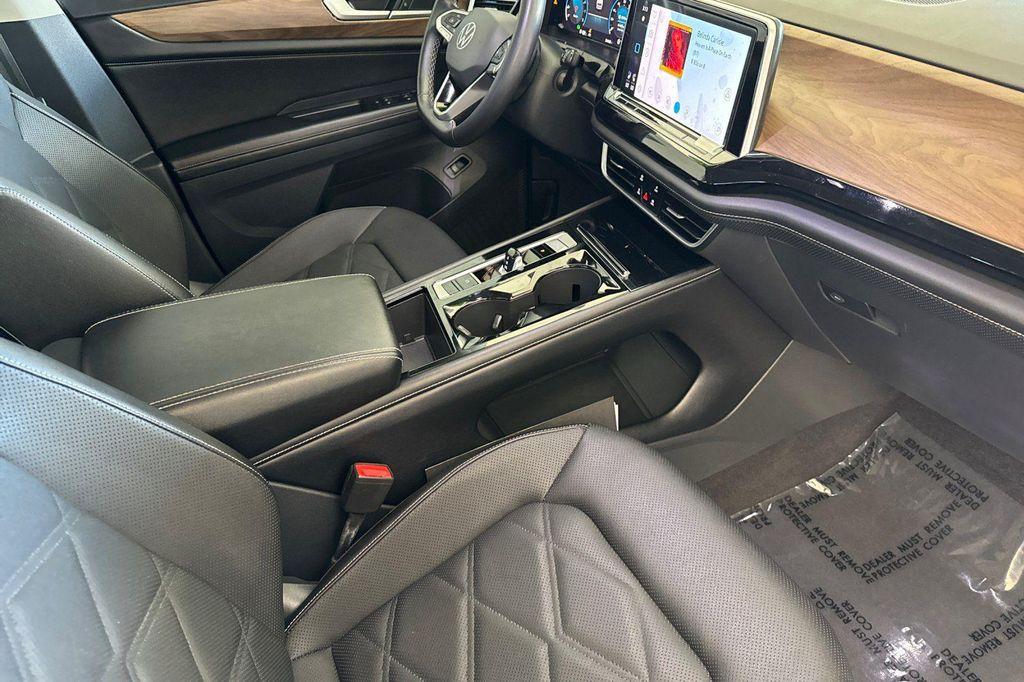 used 2024 Volkswagen Atlas car, priced at $29,996