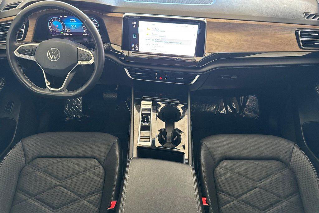 used 2024 Volkswagen Atlas car, priced at $29,996