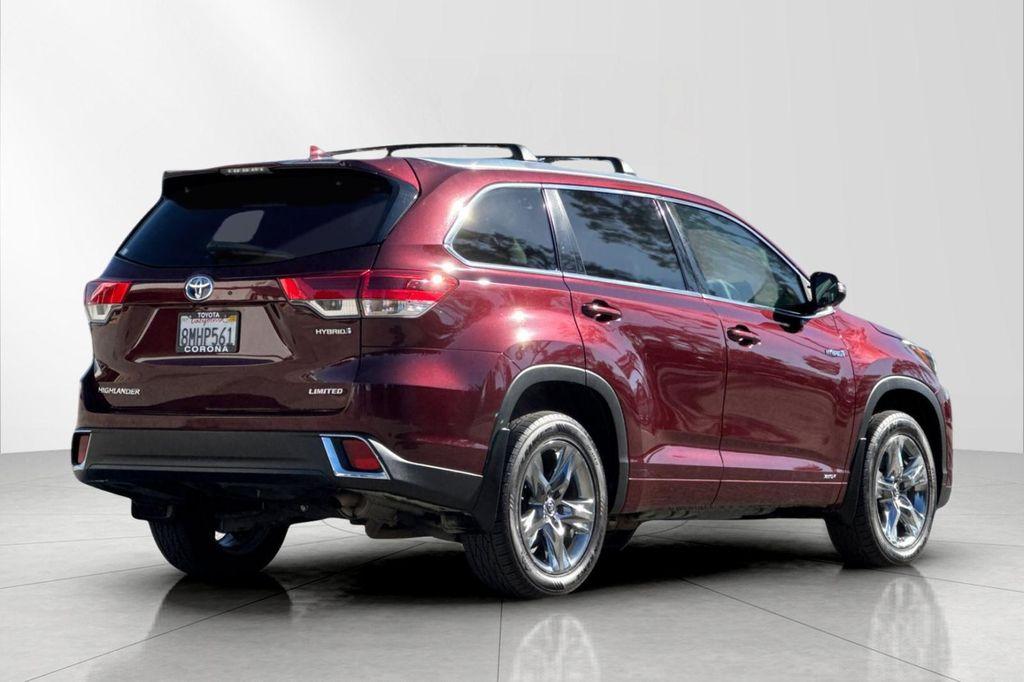 used 2019 Toyota Highlander Hybrid car, priced at $25,887