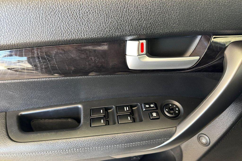 used 2015 Kia Sorento car, priced at $9,510