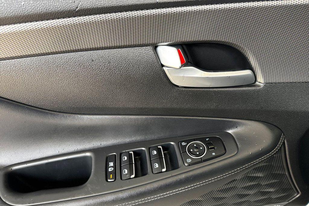 used 2019 Hyundai Santa Fe car, priced at $17,998