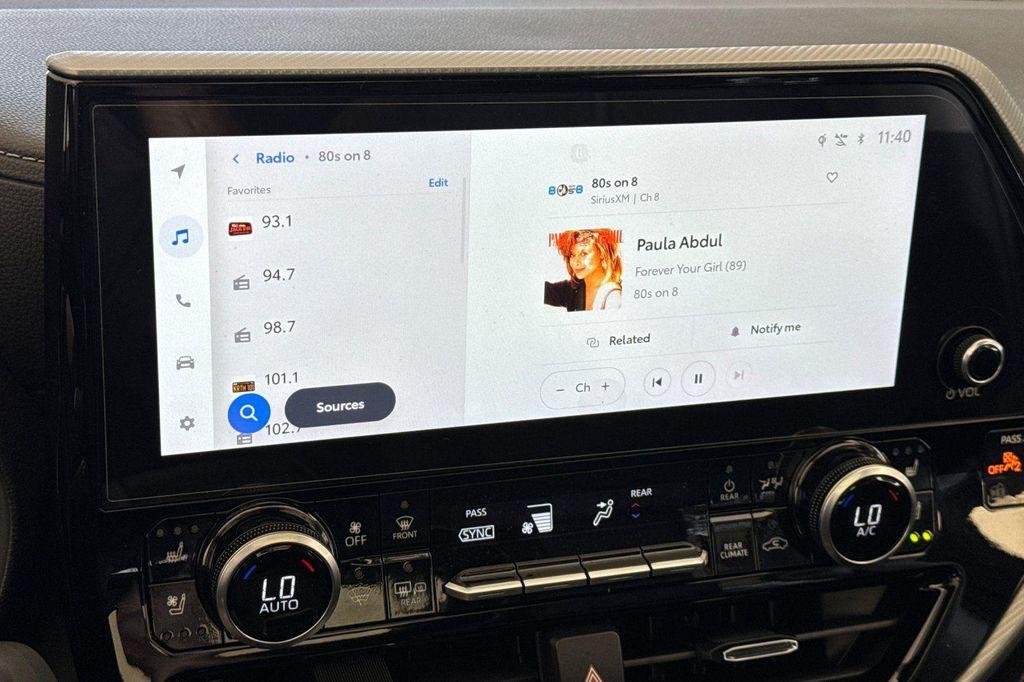 new 2025 Toyota Highlander Hybrid car, priced at $57,107