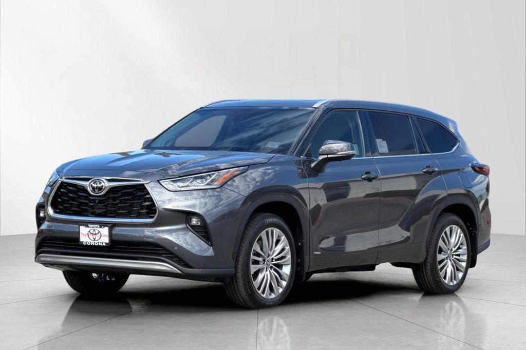 new 2025 Toyota Highlander Hybrid car, priced at $57,107