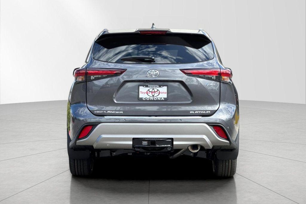 new 2025 Toyota Highlander Hybrid car, priced at $57,107