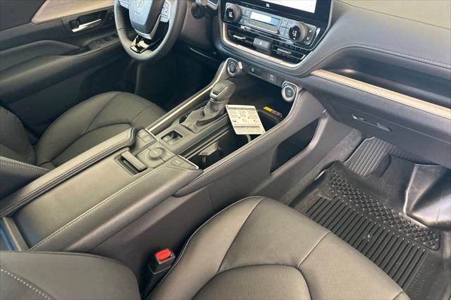 new 2025 Toyota Grand Highlander car, priced at $54,156