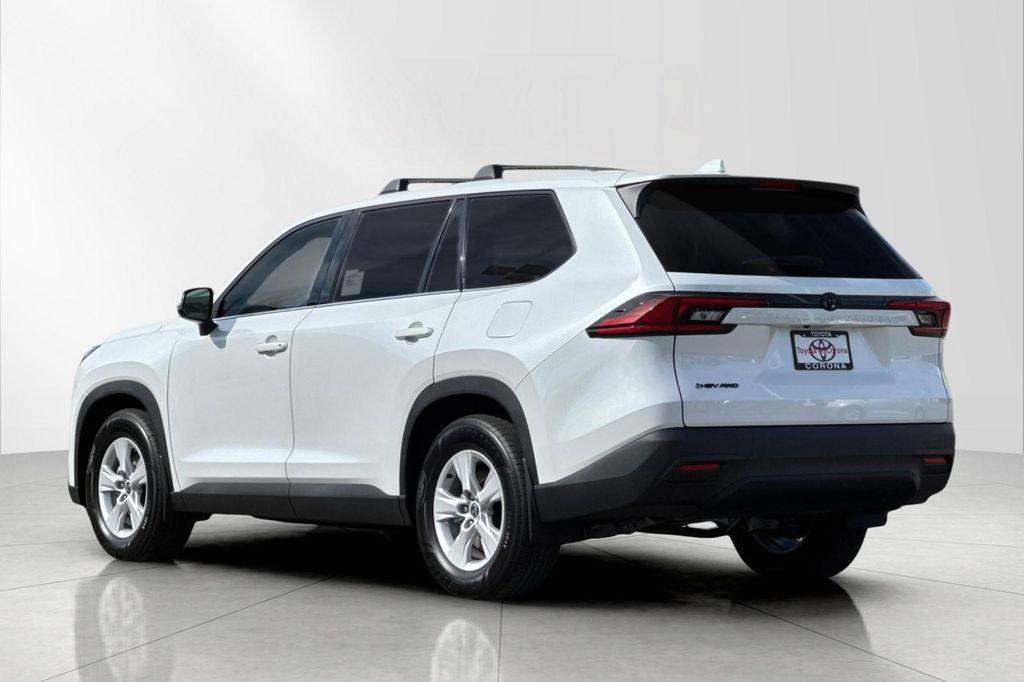 new 2025 Toyota Highlander Hybrid car, priced at $47,203