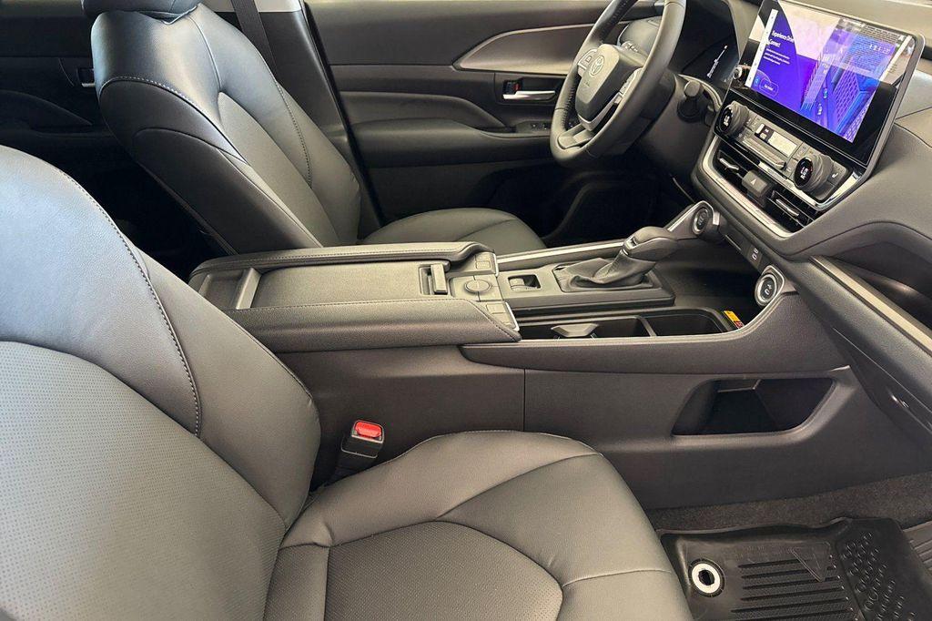 new 2025 Toyota Grand Highlander car, priced at $48,871