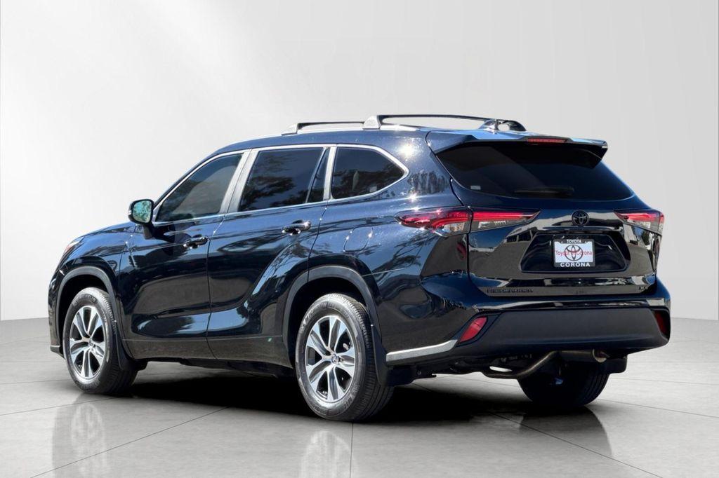 used 2024 Toyota Highlander car, priced at $41,478