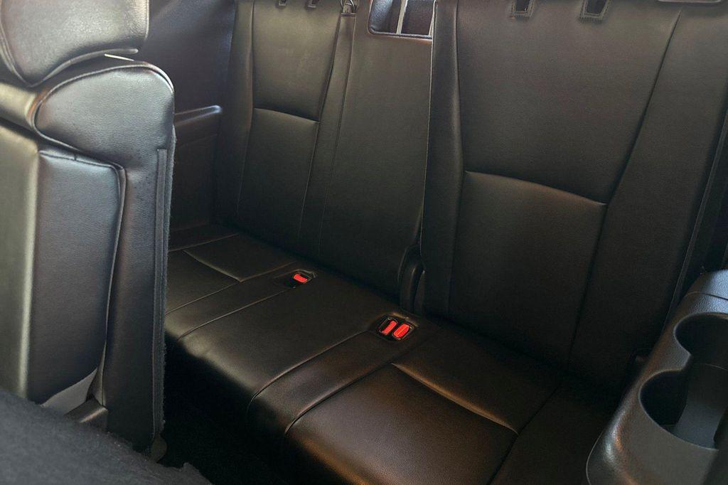 used 2024 Toyota Highlander car, priced at $41,478