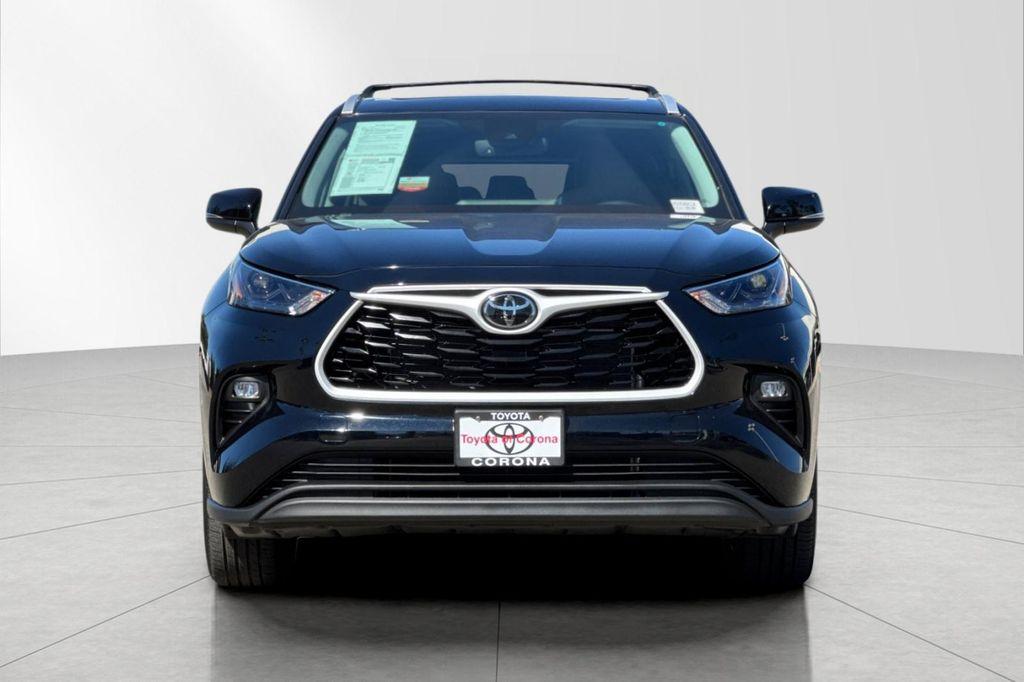 used 2024 Toyota Highlander car, priced at $41,478