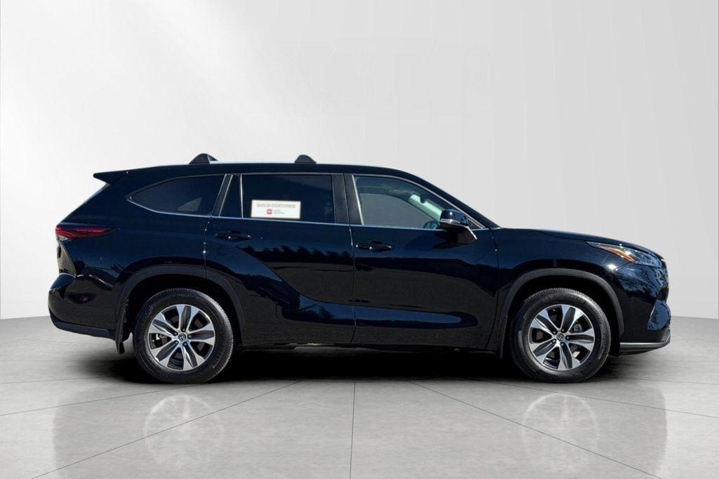 used 2024 Toyota Highlander car, priced at $41,478