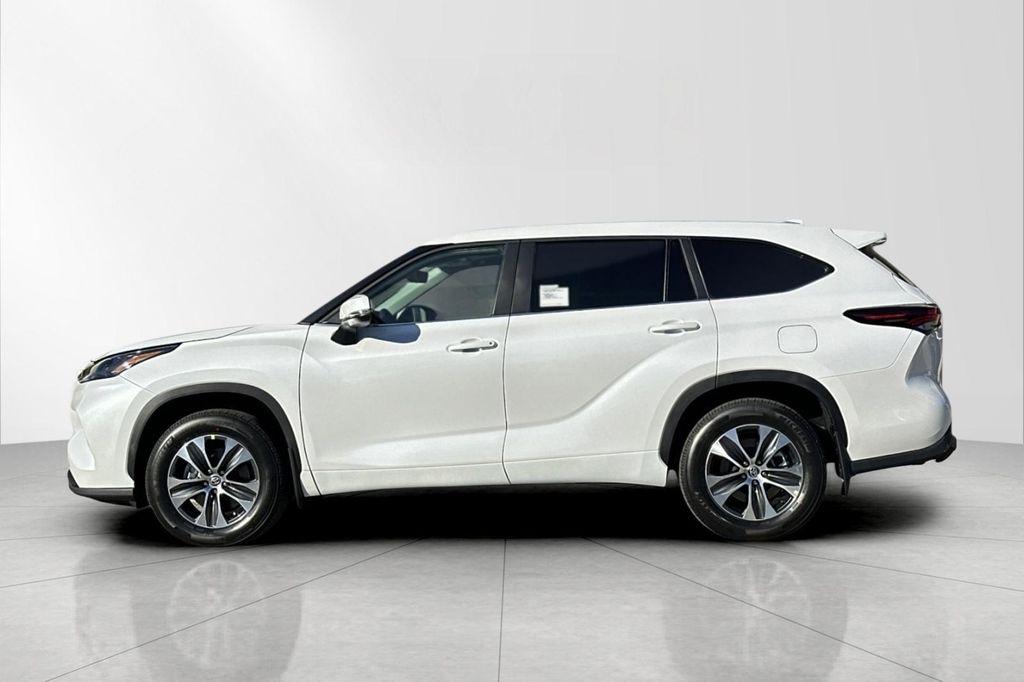 new 2026 Toyota Highlander car, priced at $48,562