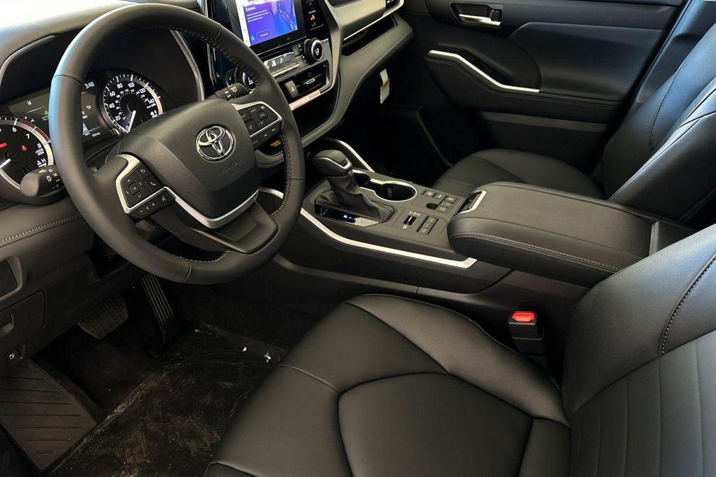 new 2026 Toyota Highlander car, priced at $48,562