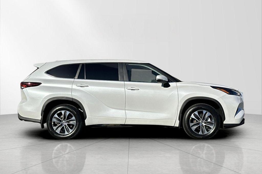 new 2026 Toyota Highlander car, priced at $48,562