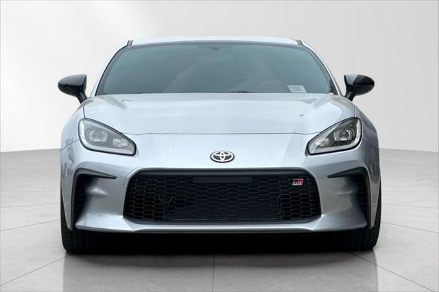 new 2025 Toyota GR86 car, priced at $40,947