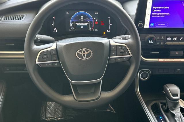 new 2025 Toyota Highlander car, priced at $43,706