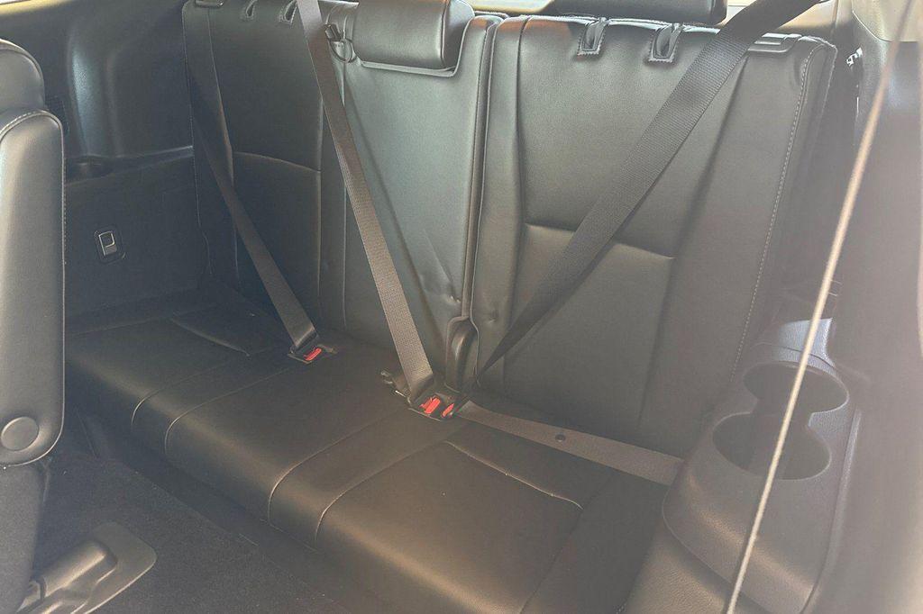 used 2021 Toyota Highlander car, priced at $29,224