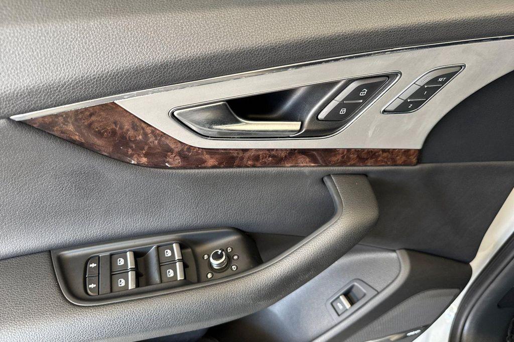 used 2019 Audi Q7 car, priced at $19,223