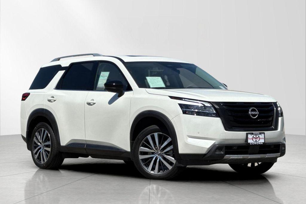 used 2022 Nissan Pathfinder car, priced at $34,998