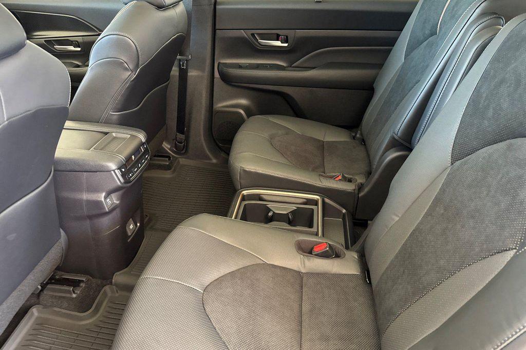 new 2025 Toyota Grand Highlander Hybrid car, priced at $63,895