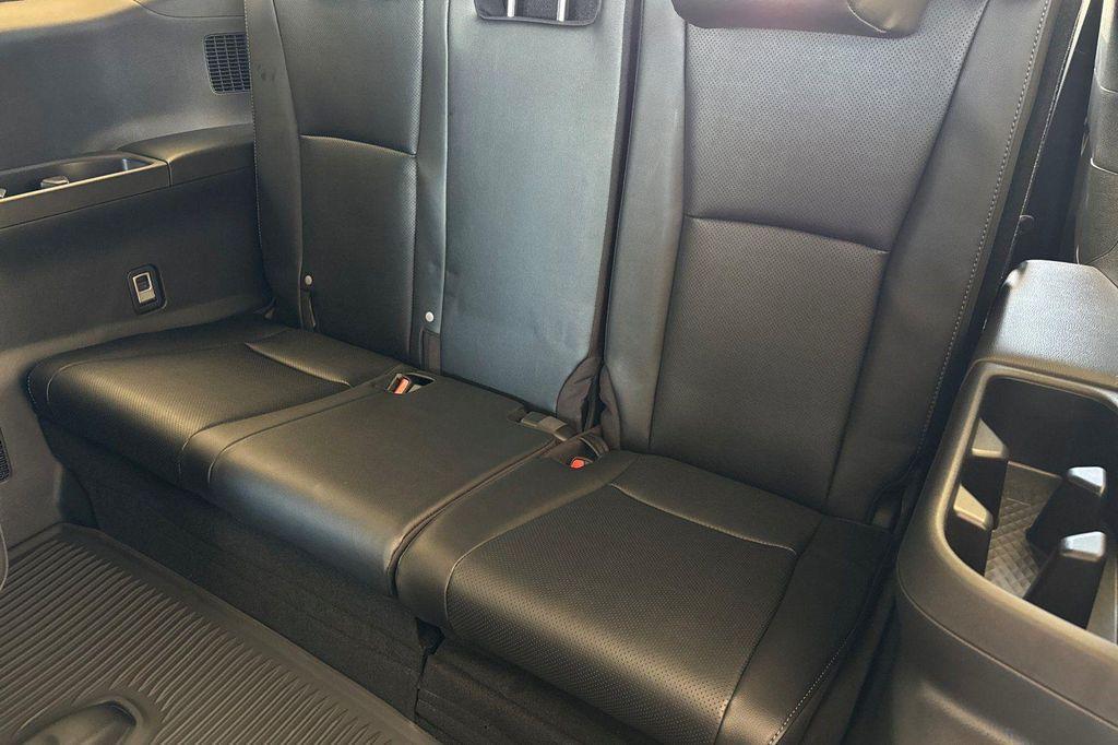 new 2025 Toyota Grand Highlander Hybrid car, priced at $63,895