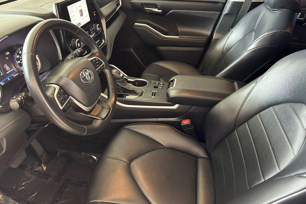 used 2023 Toyota Highlander car, priced at $34,977