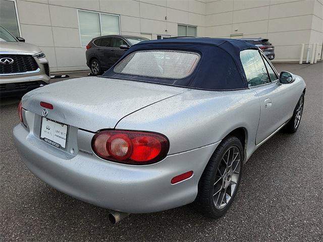 used 2004 Mazda MX-5 Miata car, priced at $9,999