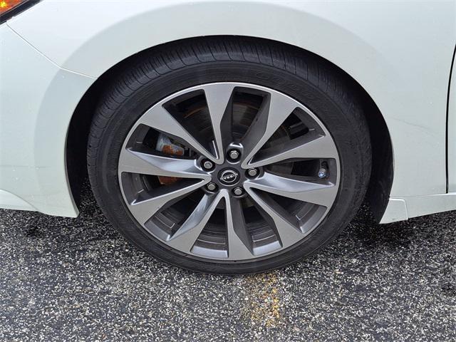 used 2023 Nissan Maxima car, priced at $33,140