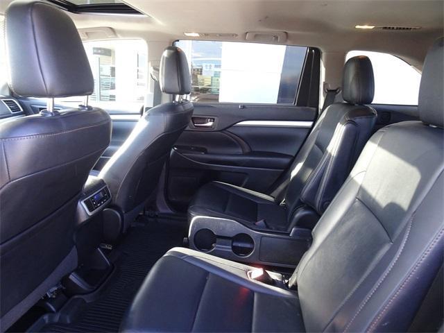 used 2019 Toyota Highlander car, priced at $21,599