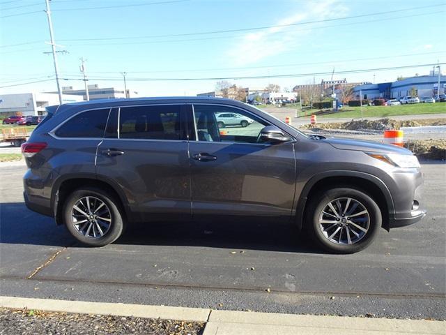 used 2019 Toyota Highlander car, priced at $21,599