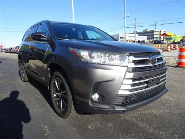 used 2019 Toyota Highlander car, priced at $21,599