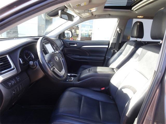 used 2019 Toyota Highlander car, priced at $21,599