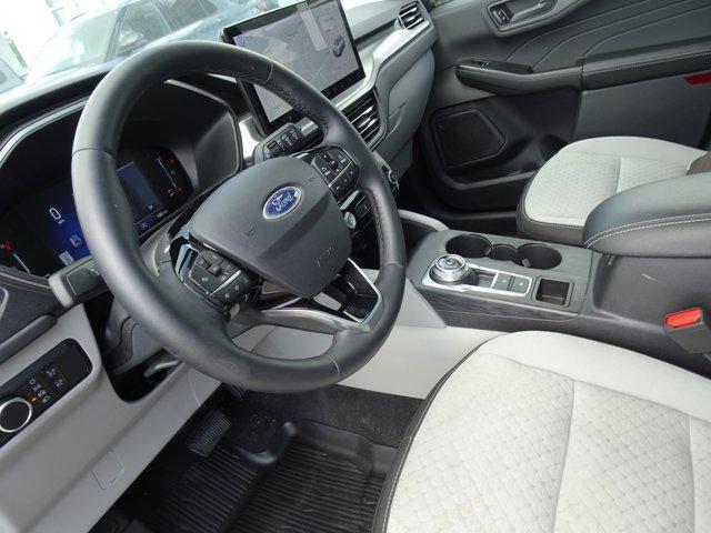 new 2024 Ford Escape car, priced at $29,999
