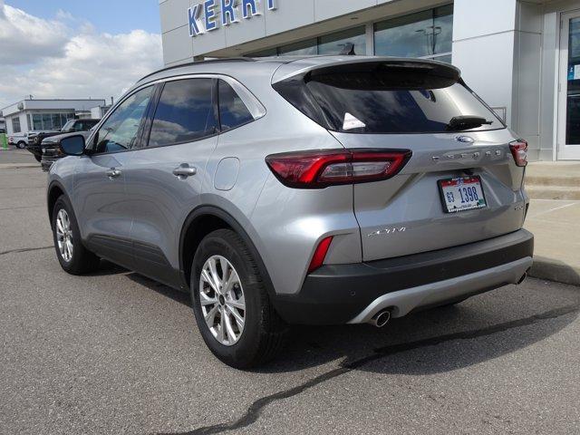 new 2024 Ford Escape car, priced at $29,999