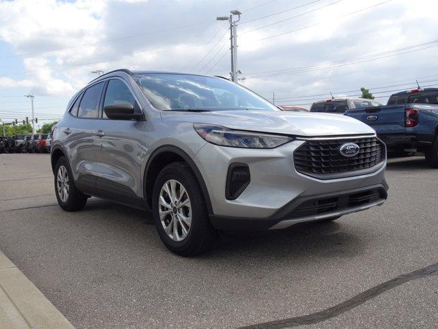 new 2024 Ford Escape car, priced at $29,999