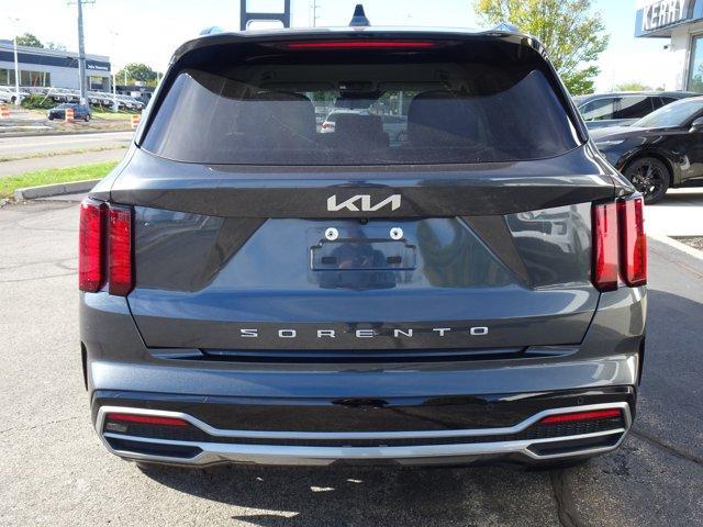 used 2022 Kia Sorento car, priced at $21,540