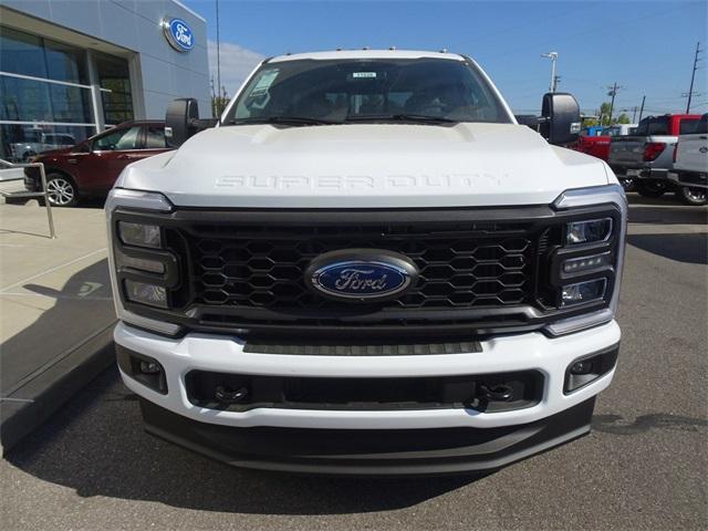 new 2024 Ford F-350 car, priced at $77,275