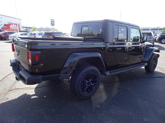 used 2022 Jeep Gladiator car, priced at $32,776