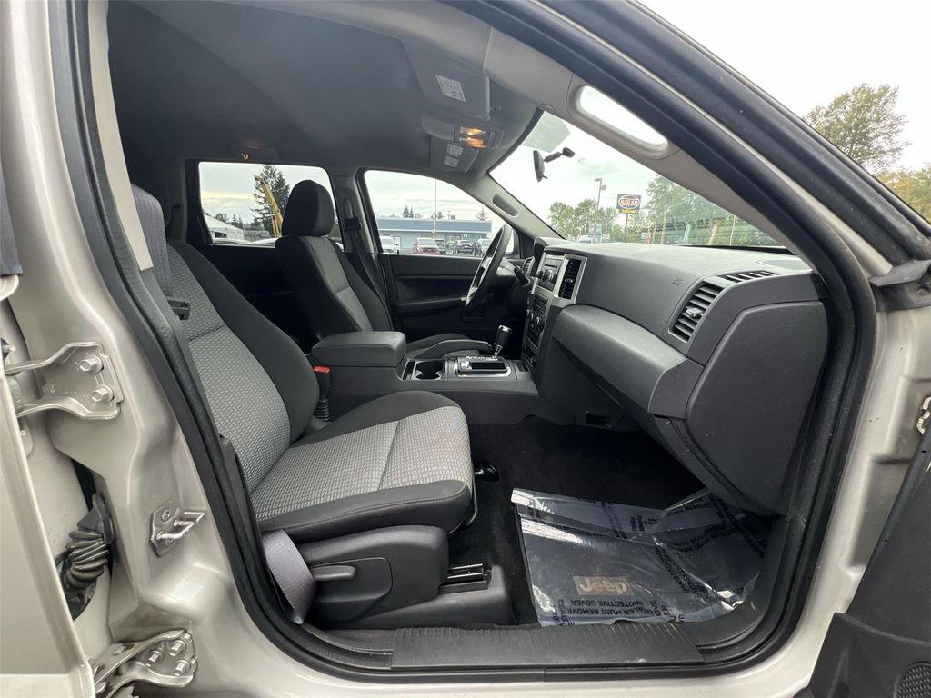 used 2008 Jeep Grand Cherokee car, priced at $10,999
