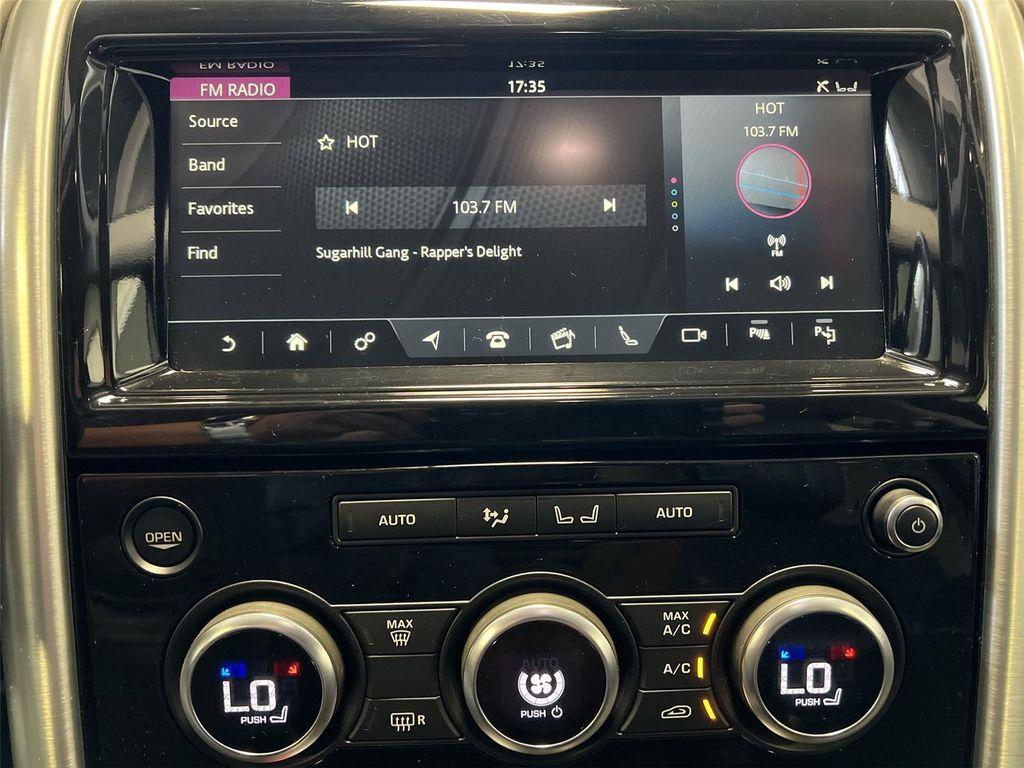used 2018 Land Rover Discovery car, priced at $23,900