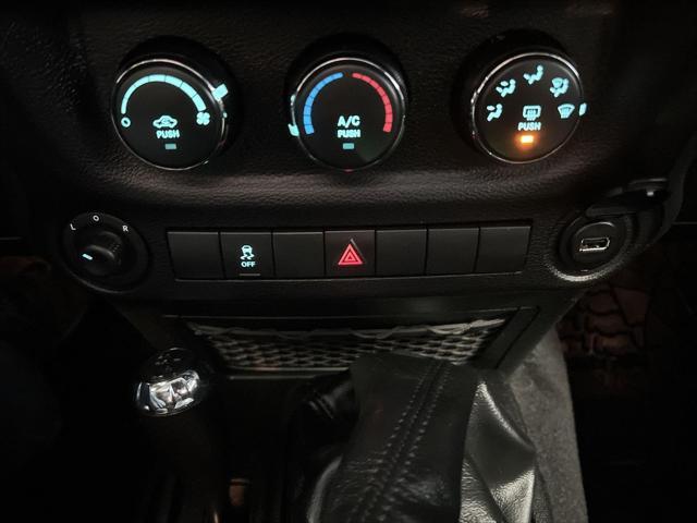 used 2015 Jeep Wrangler Unlimited car, priced at $21,500
