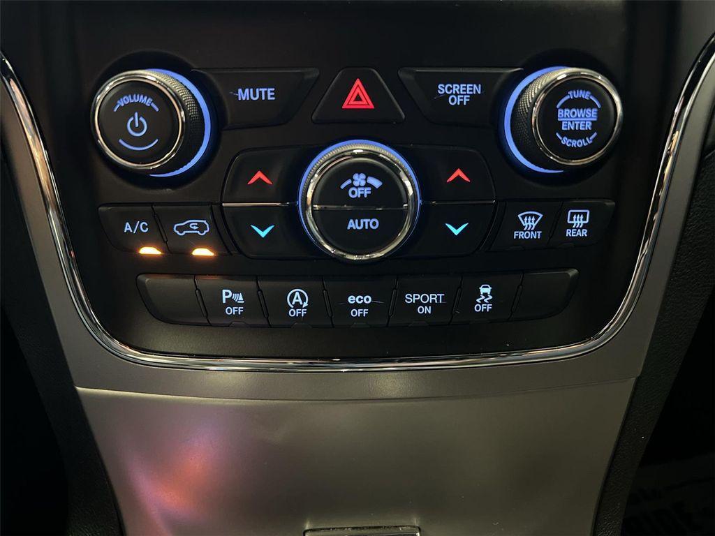 used 2020 Jeep Grand Cherokee car, priced at $21,899