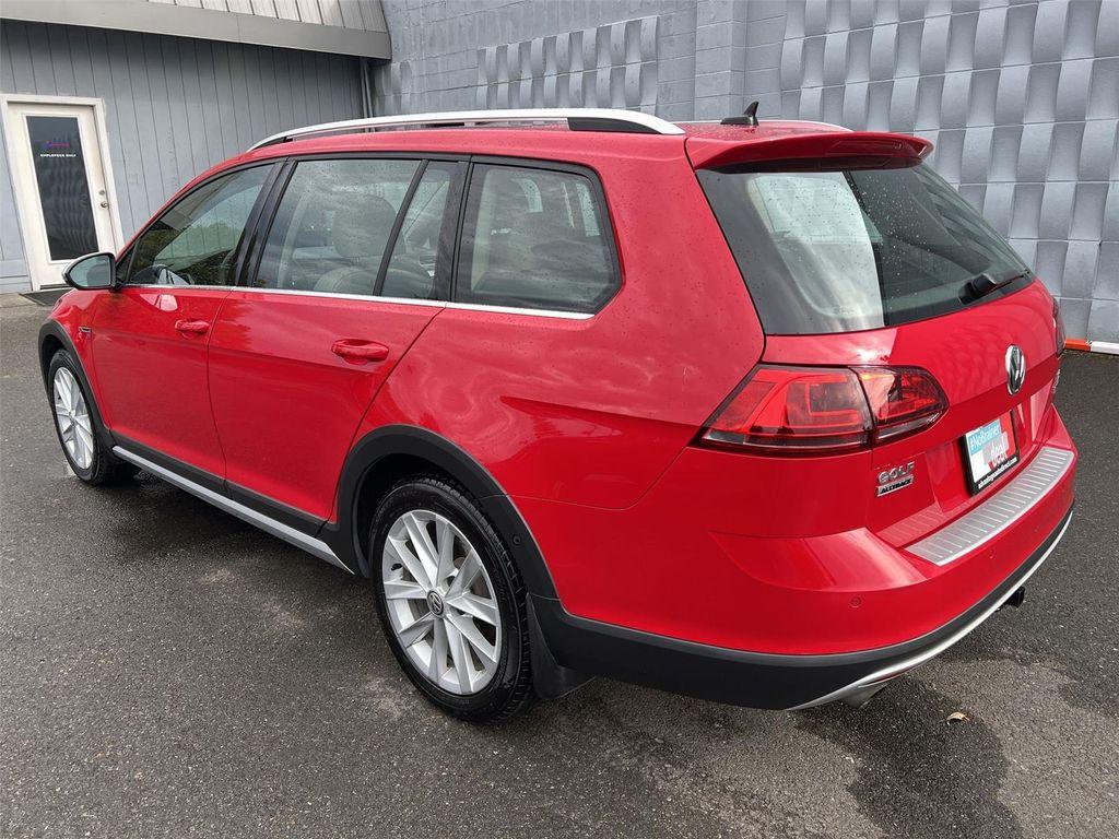 used 2017 Volkswagen Golf Alltrack car, priced at $18,600