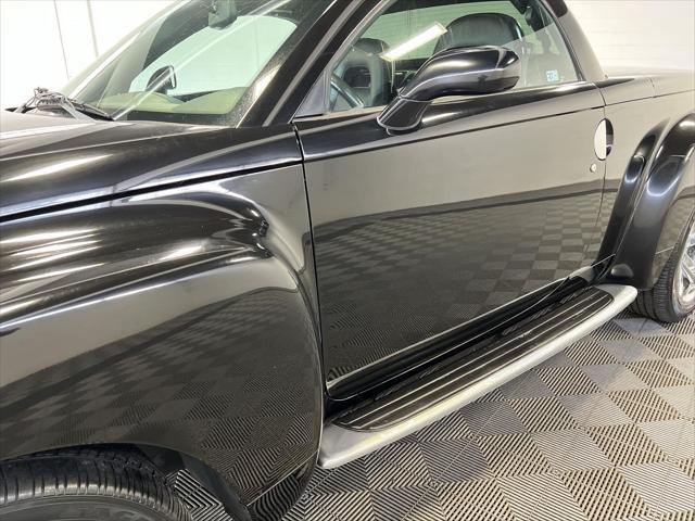 used 2004 Chevrolet SSR car, priced at $18,900