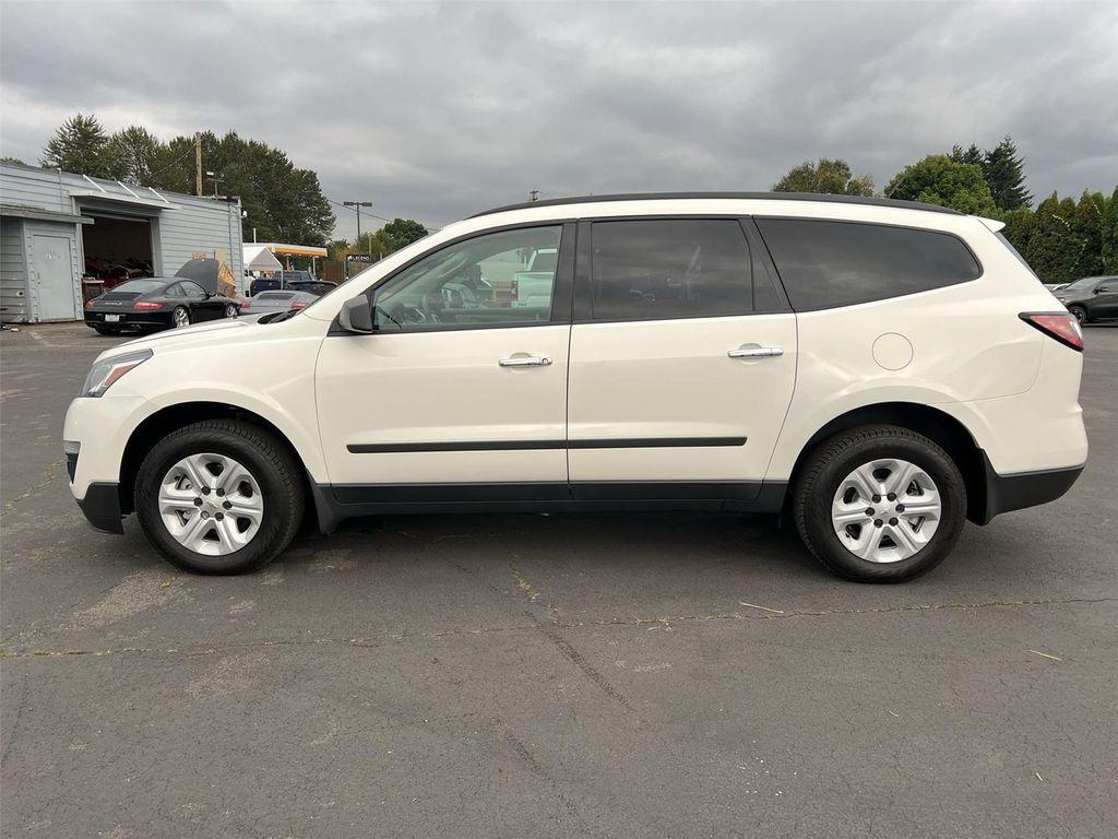 used 2015 Chevrolet Traverse car, priced at $8,995