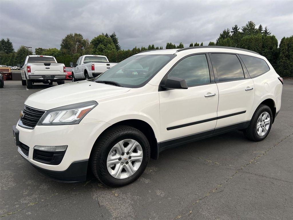 used 2015 Chevrolet Traverse car, priced at $8,995