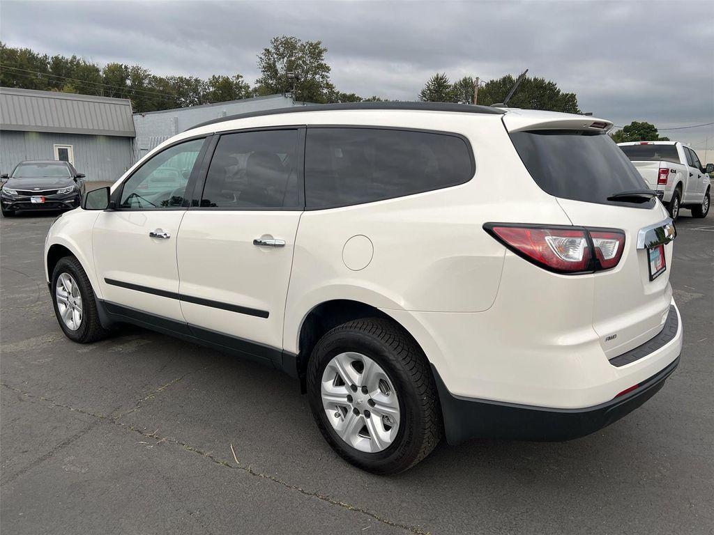 used 2015 Chevrolet Traverse car, priced at $8,995